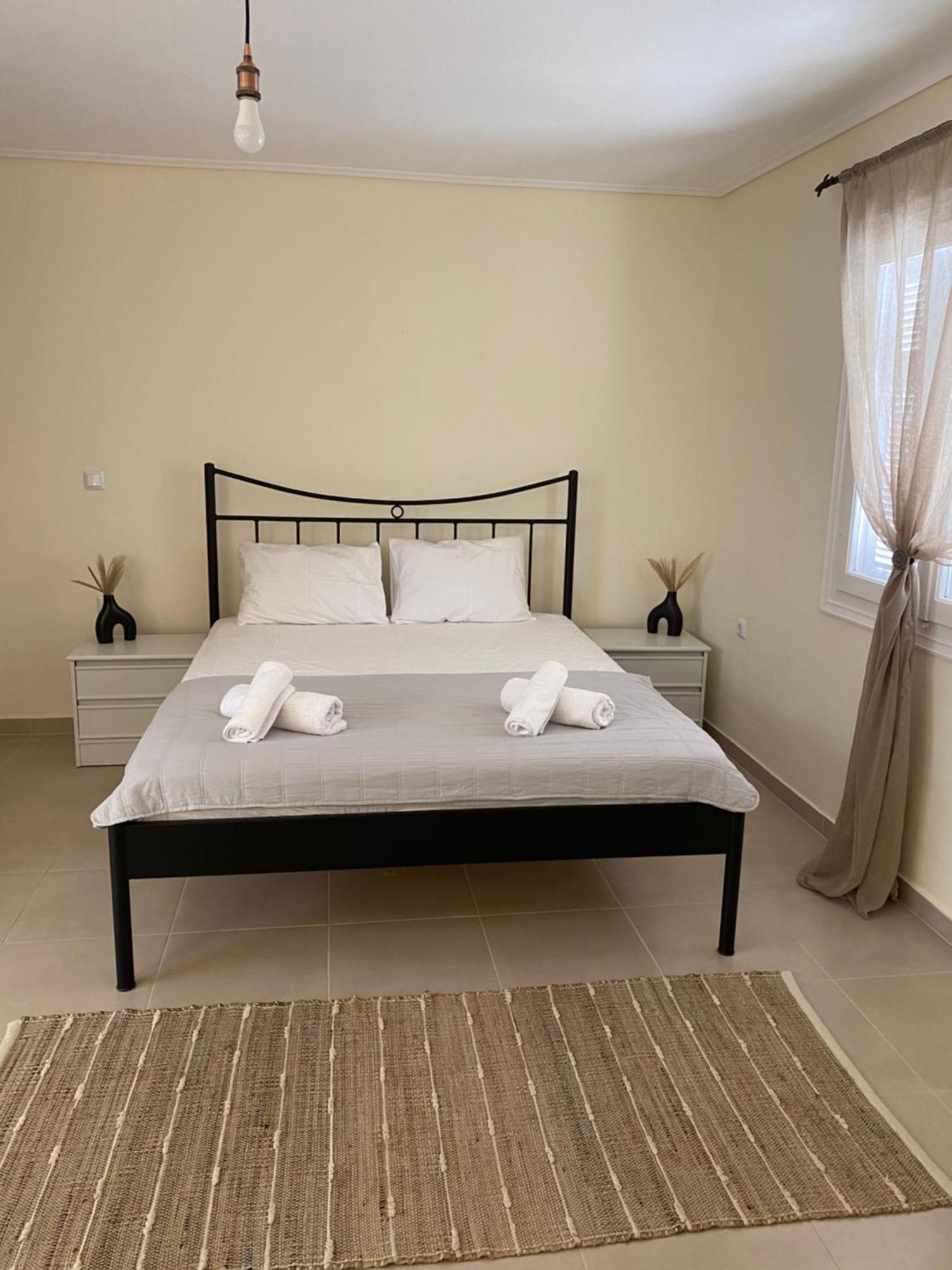 Appartement Coastal Haven à Kalamata Extérieur photo